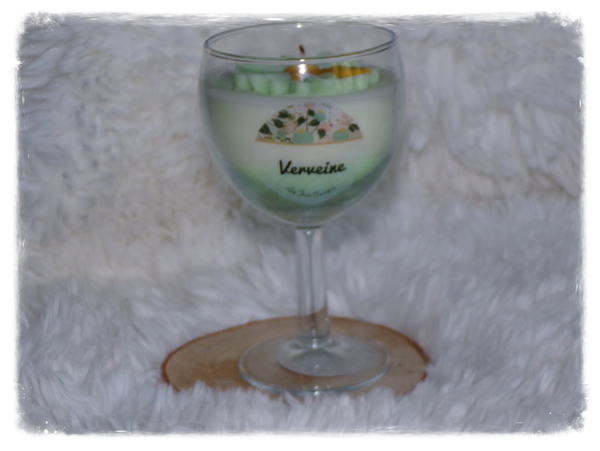 Bougie sur pied verveine