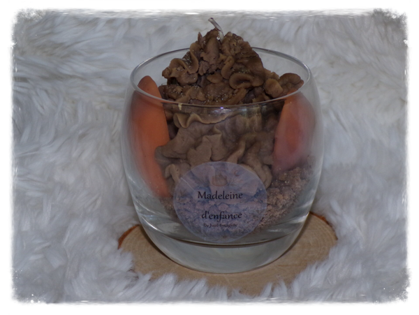 Bougie chantilly madeleine d'enfance