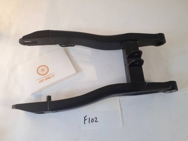 Achtervork 440mm swingarm F102