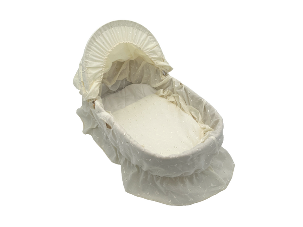 Mooie rieten wieg, uitvaartmand met onderstel