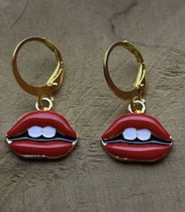 Lip oorbellen