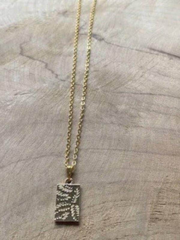 Blaadjes tag ketting