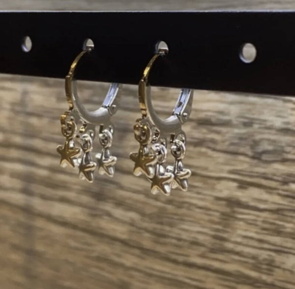 Driedelige sterretjes oorbellen