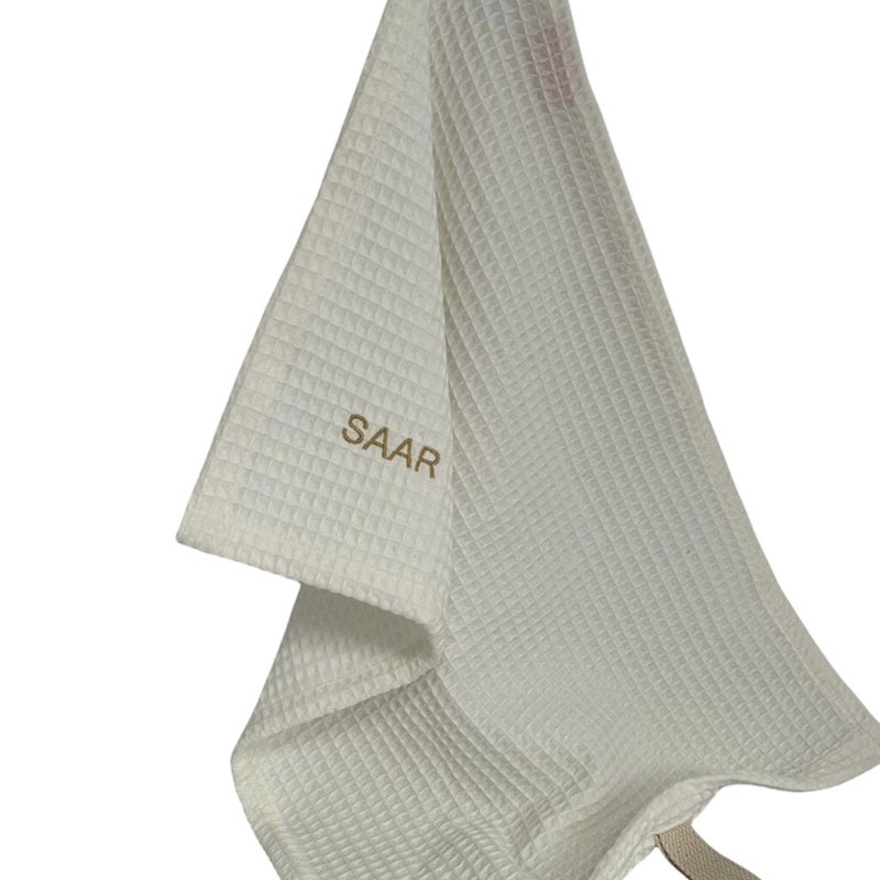 handdoeken met naam_servetten_restaurant_hotel_borduren op bestelling_naam borduren_borduurstudio studio blos nederland_borduren per stuk_voordelig_studio blos nederland_arnhem_rheden_velp_www.studio-blos.nl.jpggastendoekjemetnaamgeborduurd_studioblosnede