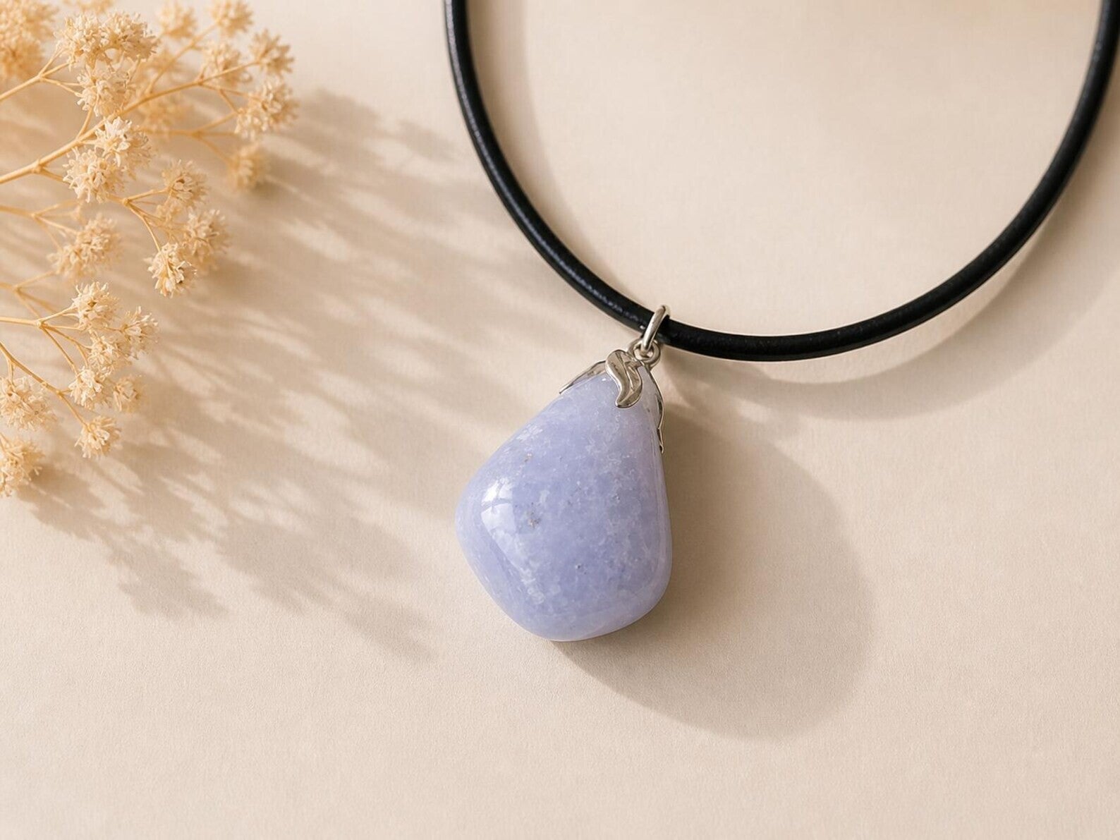 Edelsteenhanger Chalcedoon