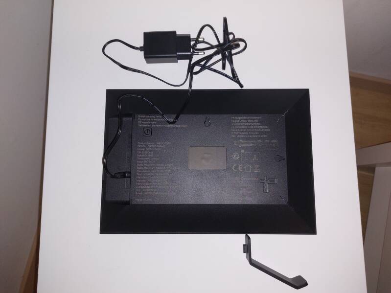 Rückansicht Frameo digitaler Bilderrahmen