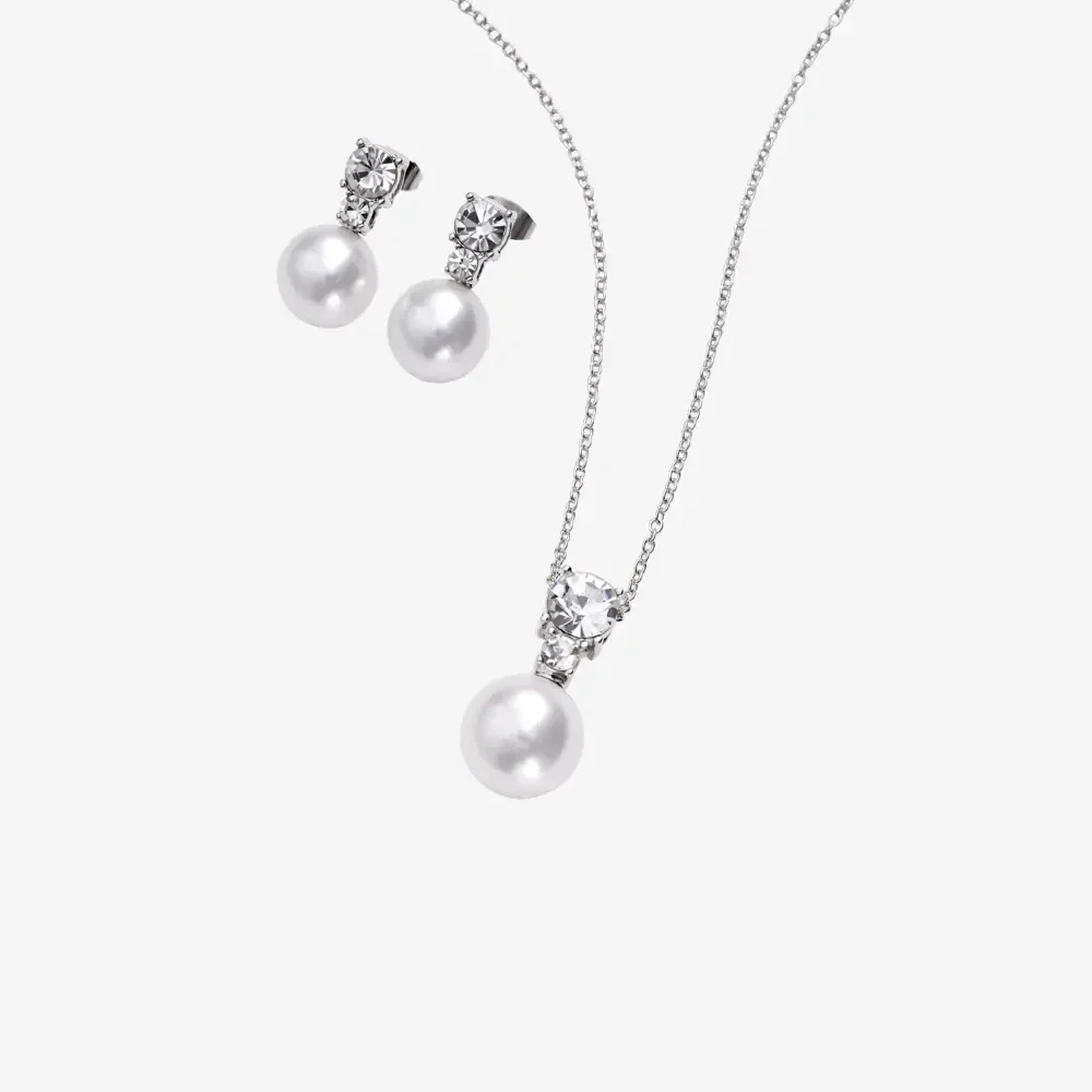 Winter’s Embrace Pearl Jewellery Set