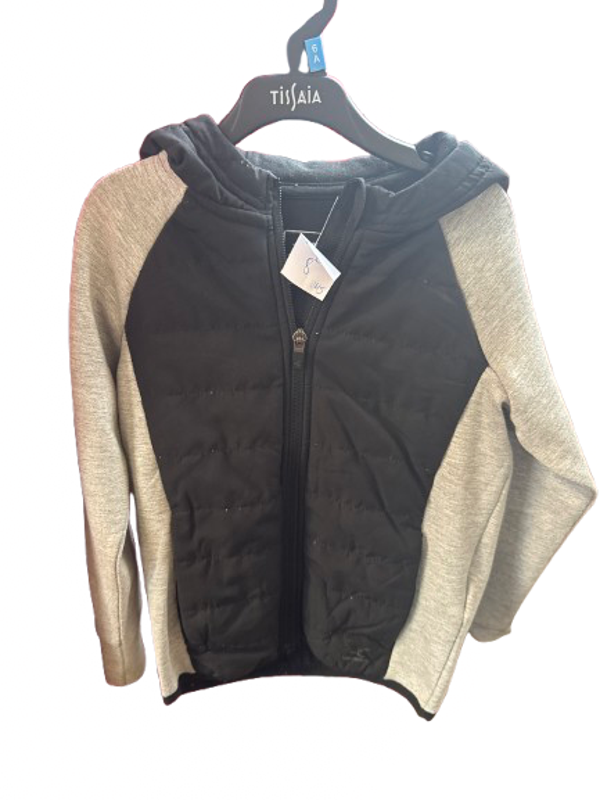 Veste noir et grise taille 6 ans