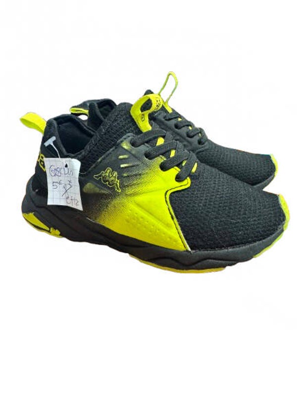 Basket noir et jaune Kappa taille 28
