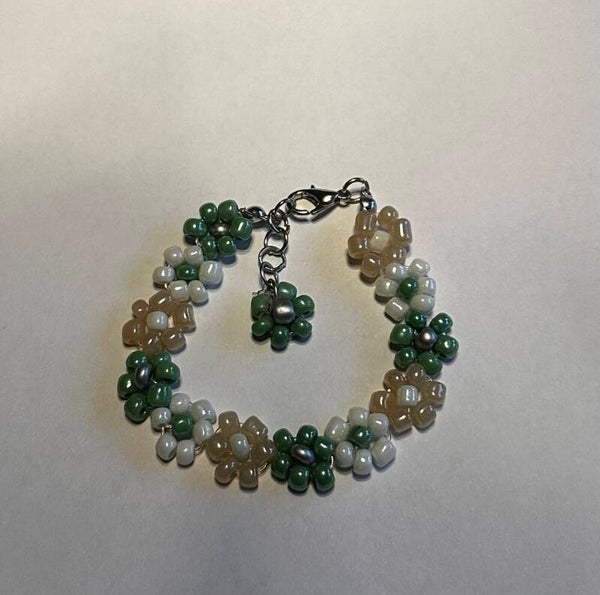 Flower braclet - olive green