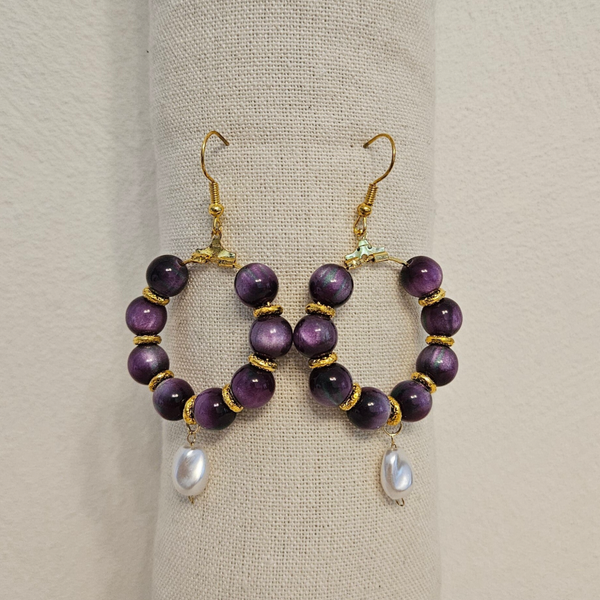 Boucles d'oreilles violettes