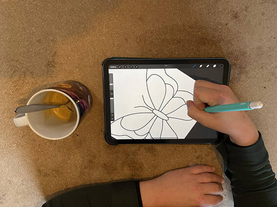 Tiffany glaskunst: Ontwerp tekenen op een tablet en uitprinten