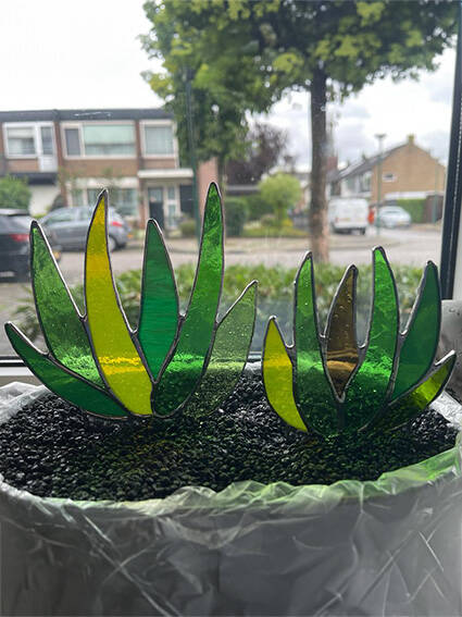 Tiffany glaskunst verkocht: Vetplanten