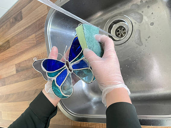 Tiffany glaskunst: 2e keer wassen