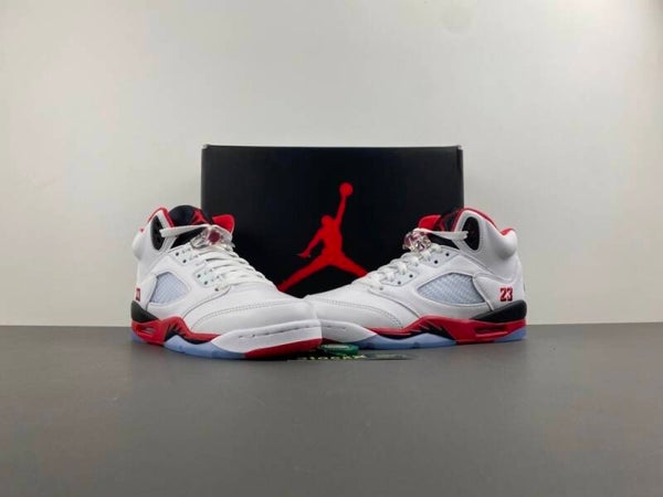 Air Jordan 5 GS "Fire Red Black Tongue" – A1-Versie | Wit/Rood/Zwart | Dames Replica | Maten 4Y–7Y | Artikel HQ7980-101