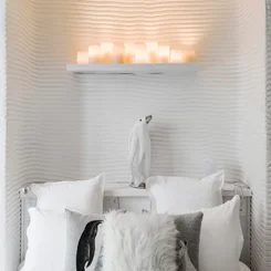 authentage_le_hameau_de_marcandou_bellefeu_wall_plateau_romantic_wall_light_in_bedroom_luxe_hotel_france_2048x2048-standard-ta9cqi.webp