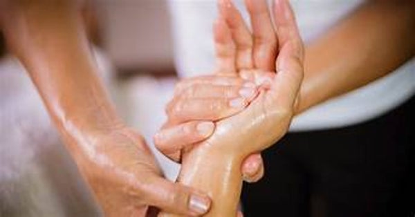 Réf. 005 - Effleurage aux huiles essentielles BIO - cou - mains - pieds