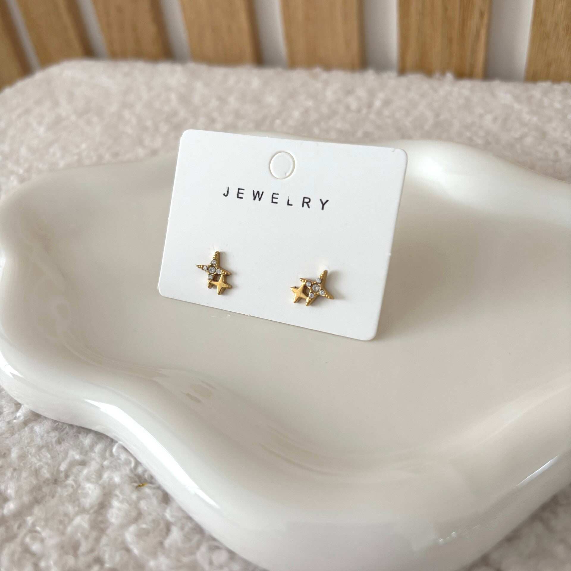 Puces d’oreilles à strass✨