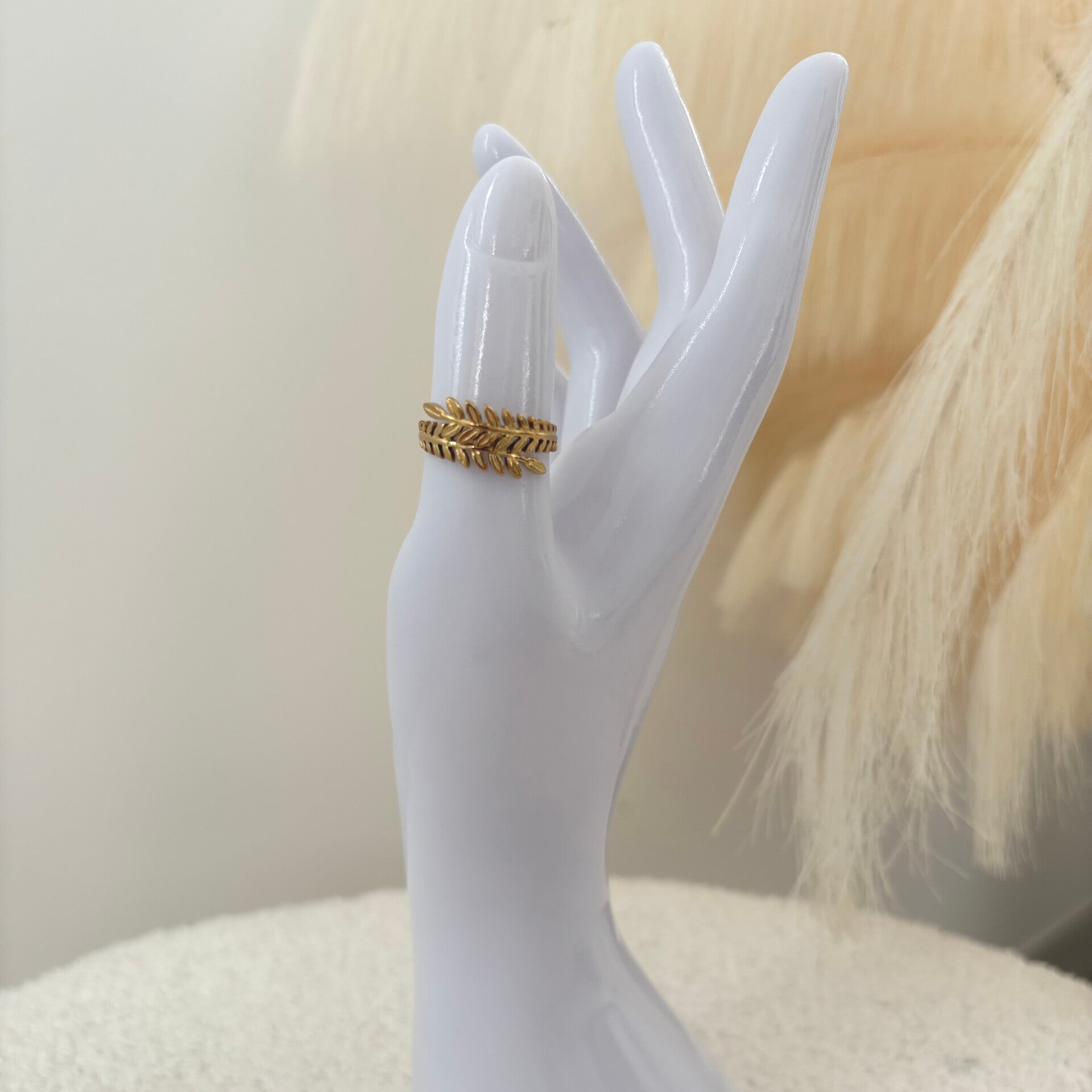 Bague doré ajustable