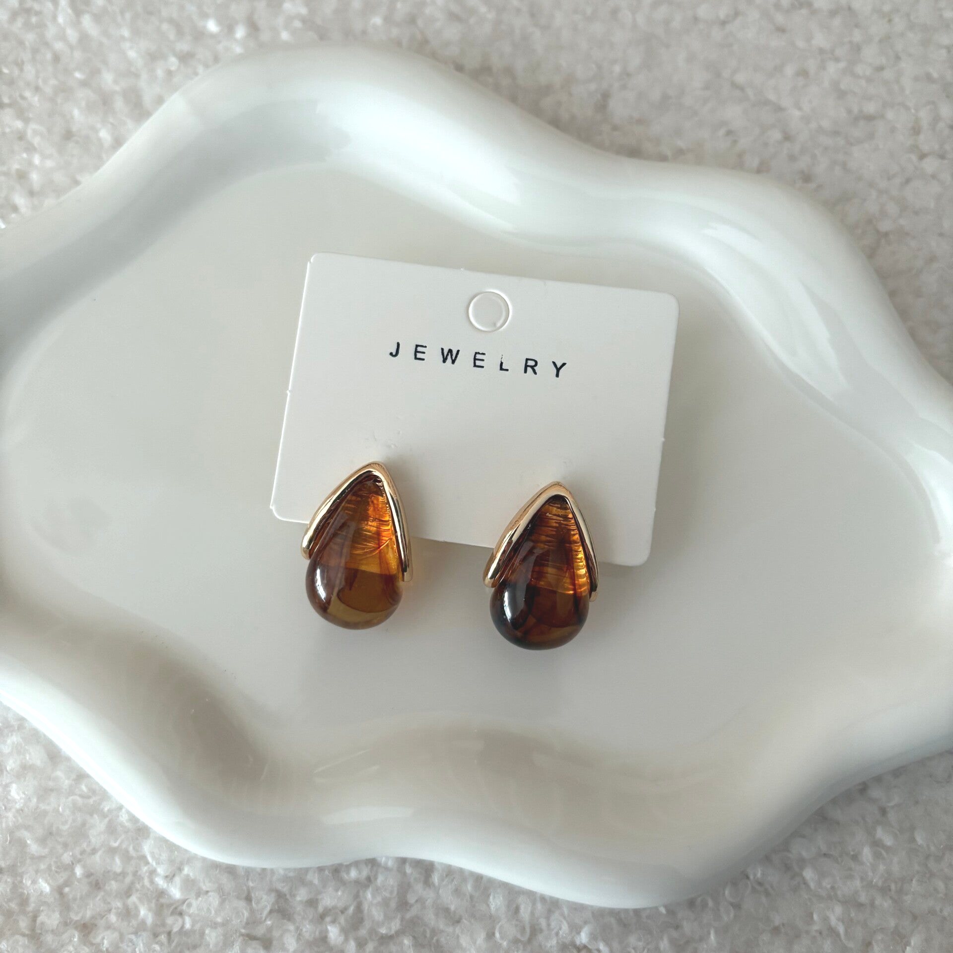 Bouclée goutte résine coloré