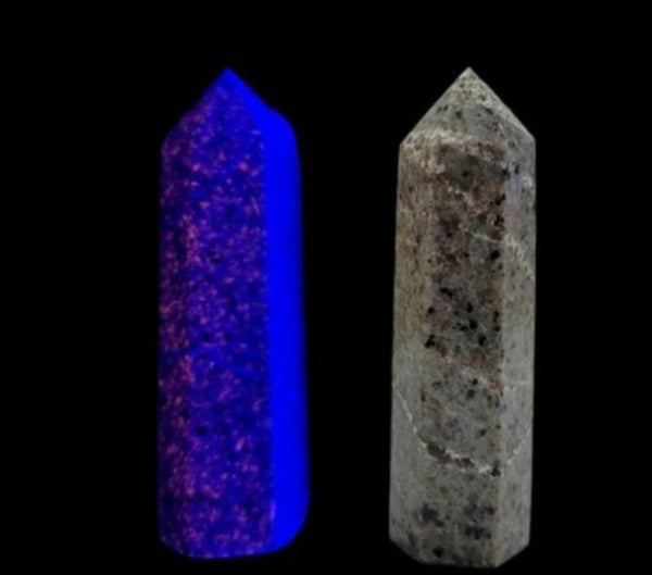 Yooperlita fluorescente