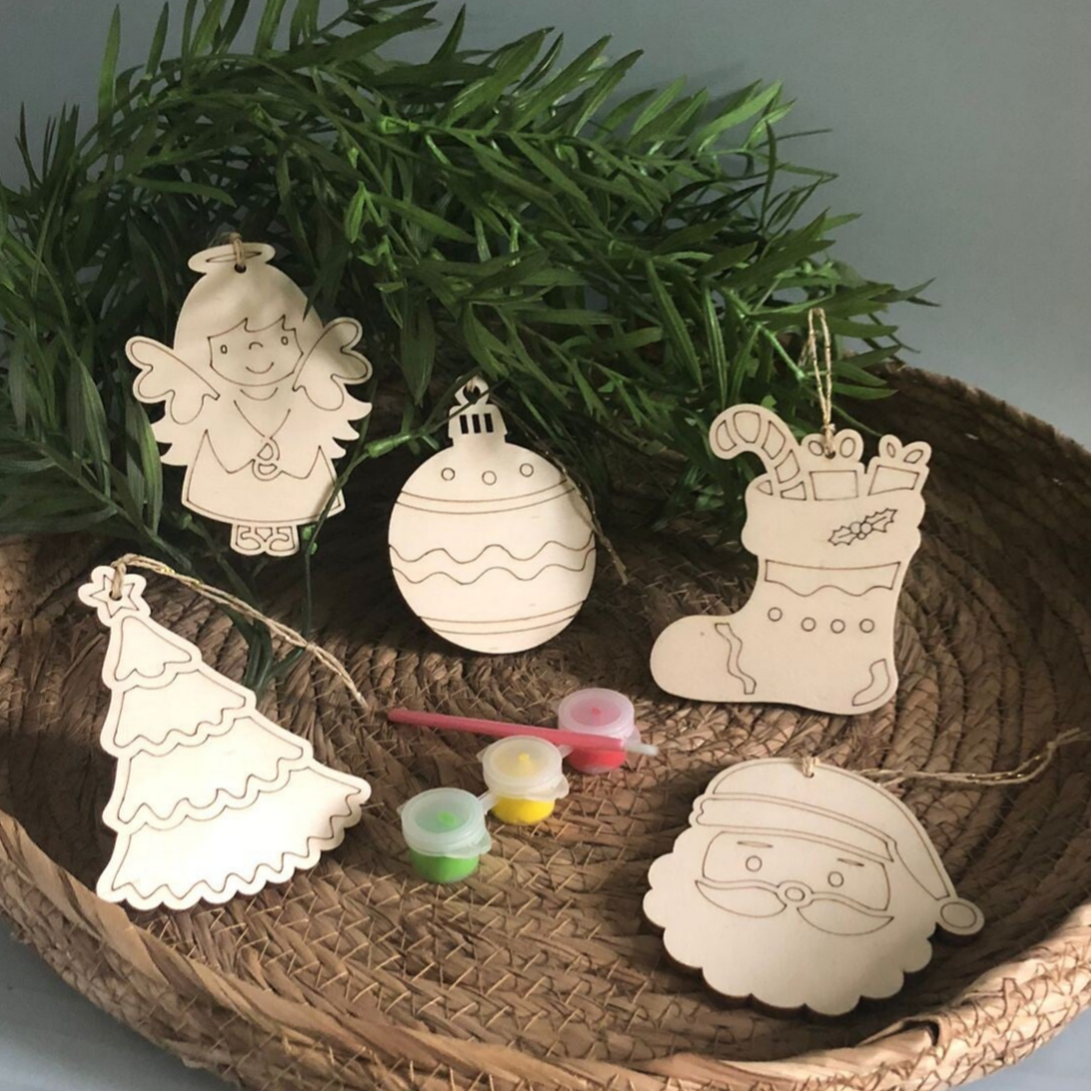 Houten Kersthangers om zelf te versieren