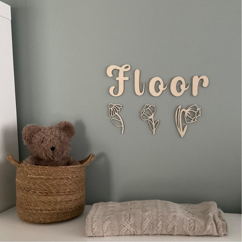 Houten figuren bloemen