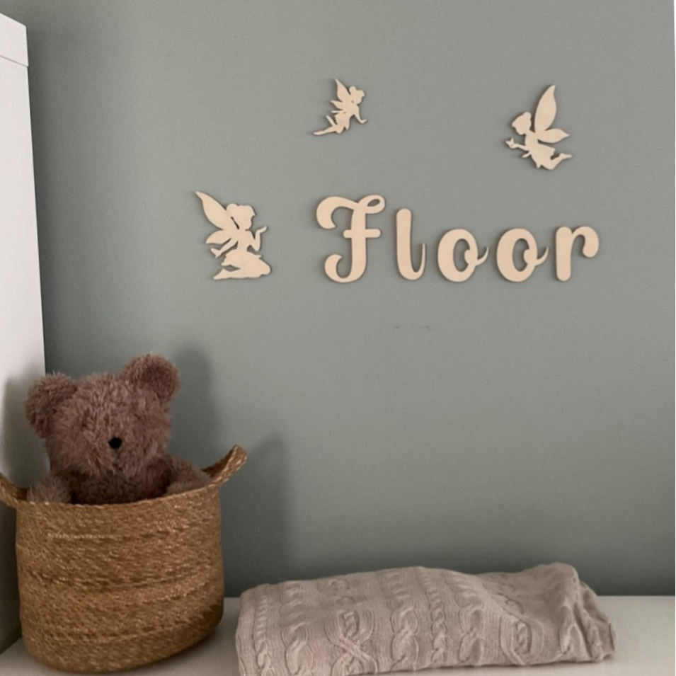 Houten figuren elfjes