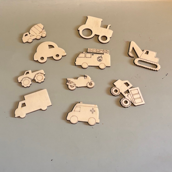 Houten figuren thema voertuigen