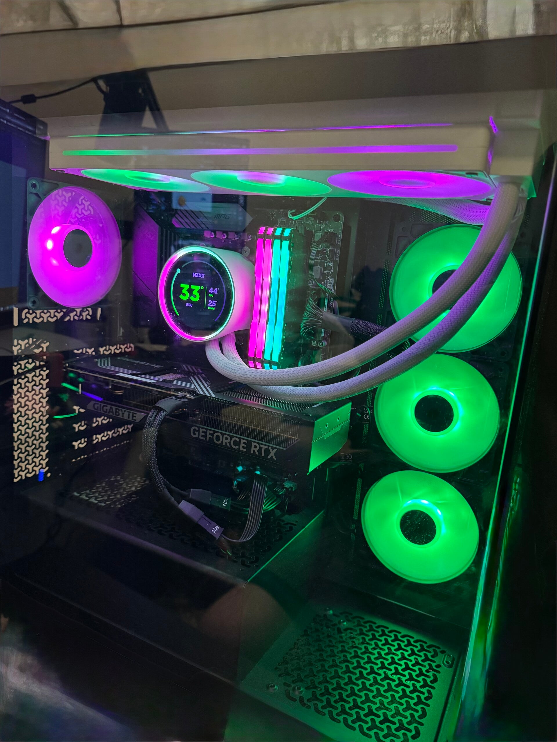 The Streamer Builder