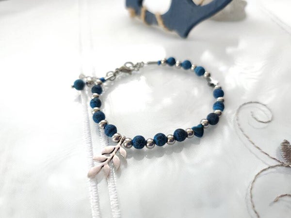 Blauer Armband
