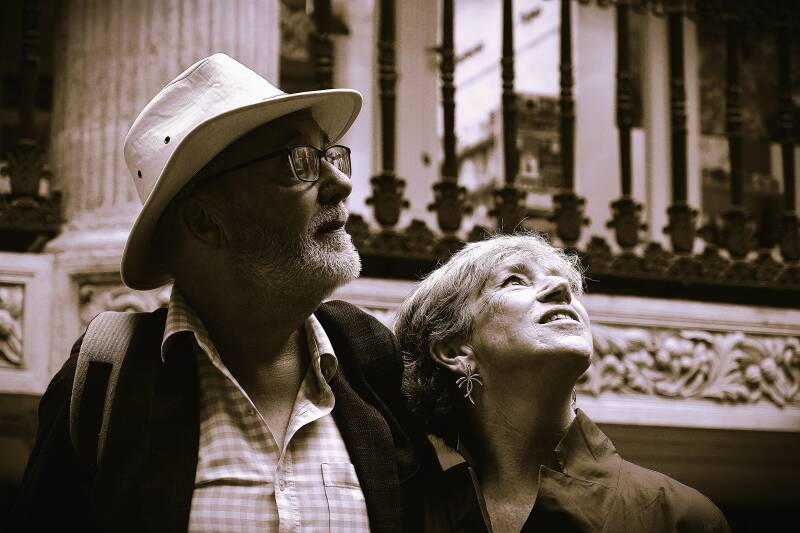 portrait d'un couple d'anglais passage Pommeraye à Nantes