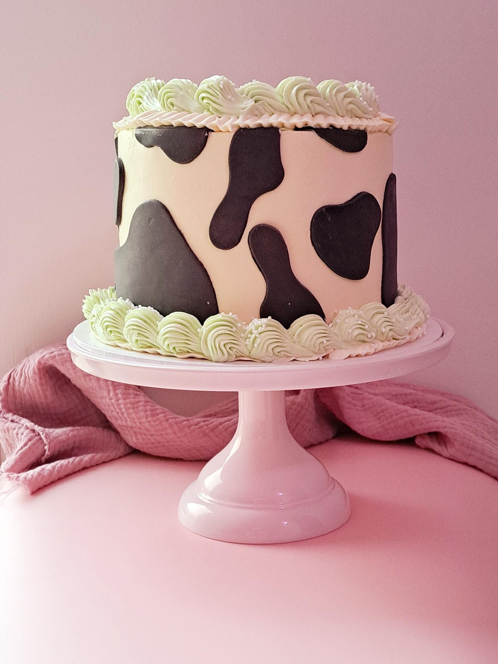 Cow cake
