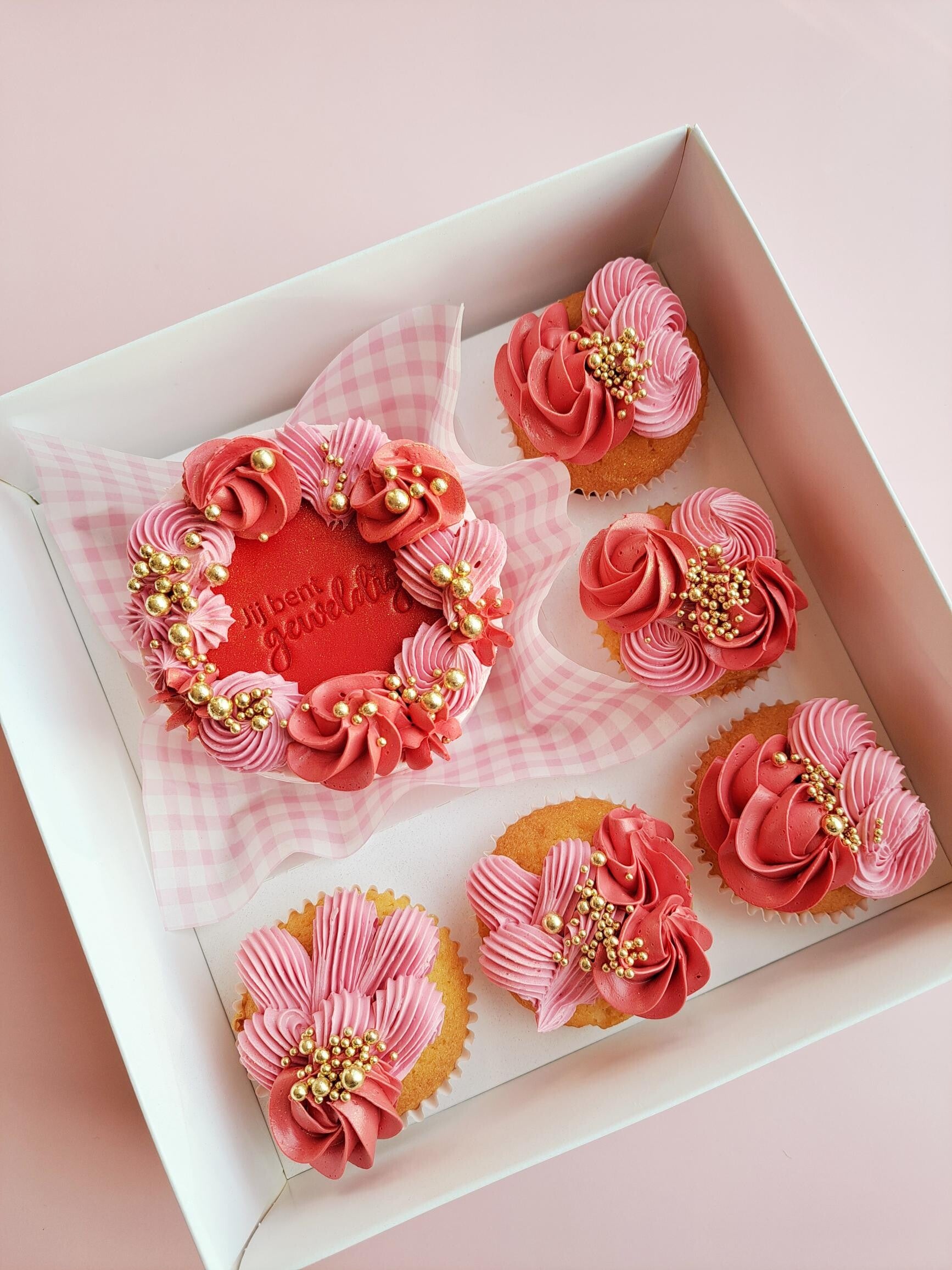 Bento cake box