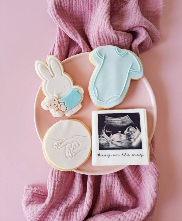 Baby on the way cookies