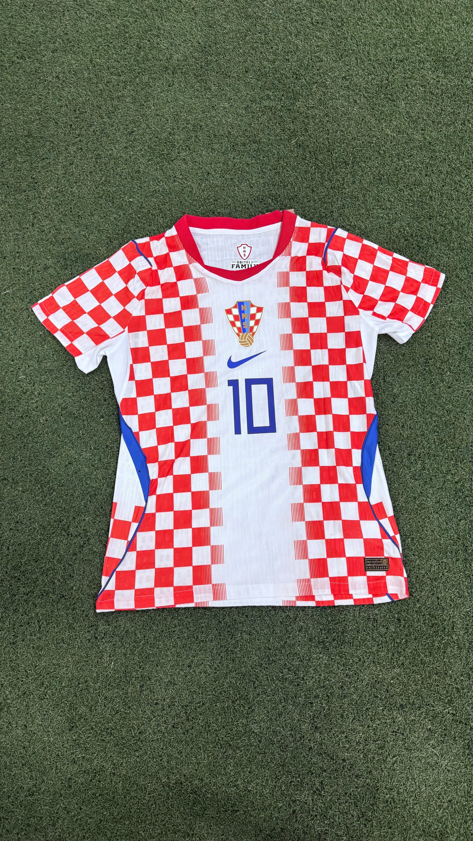 Modric White