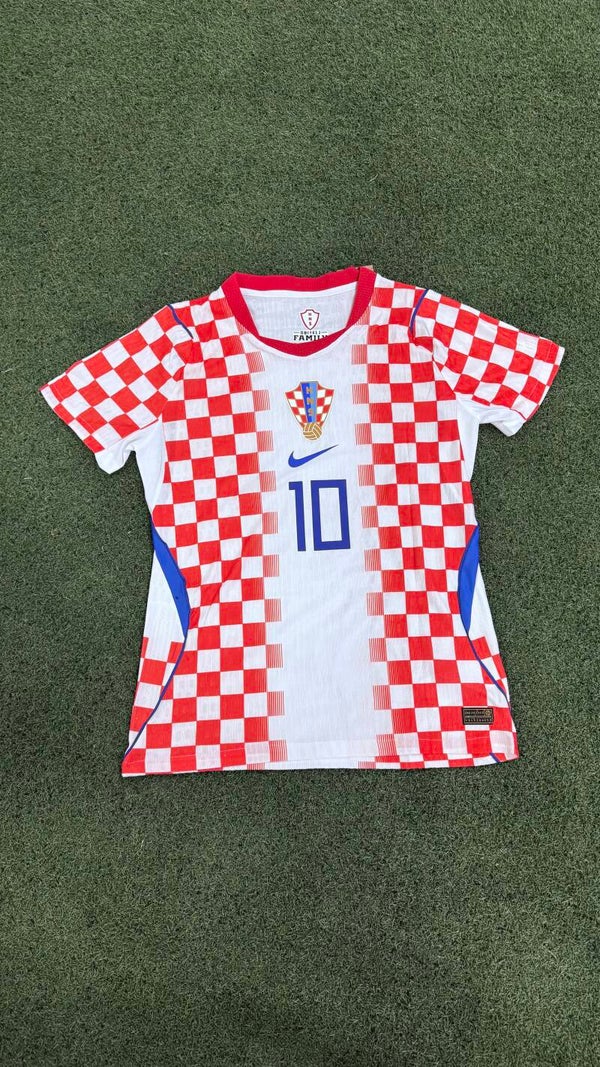 Modric White