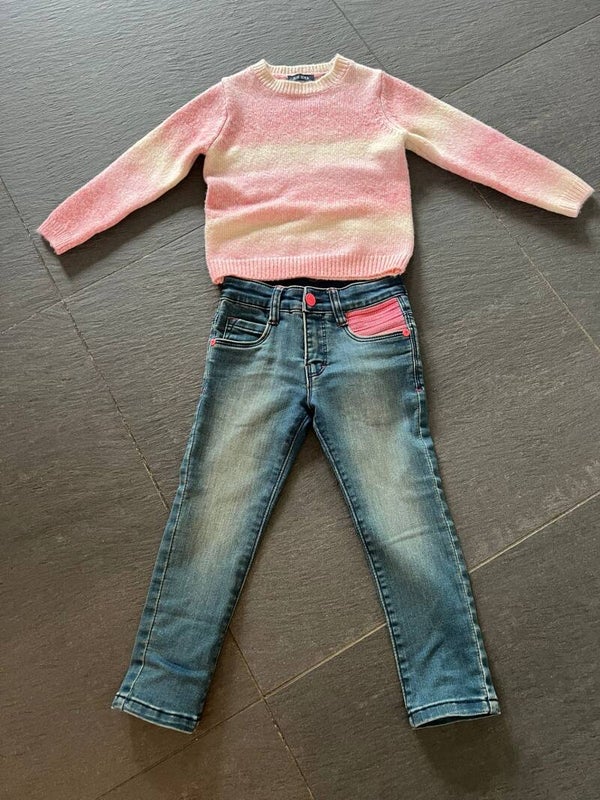 Setje spijkerbroek met bijbehorende trui