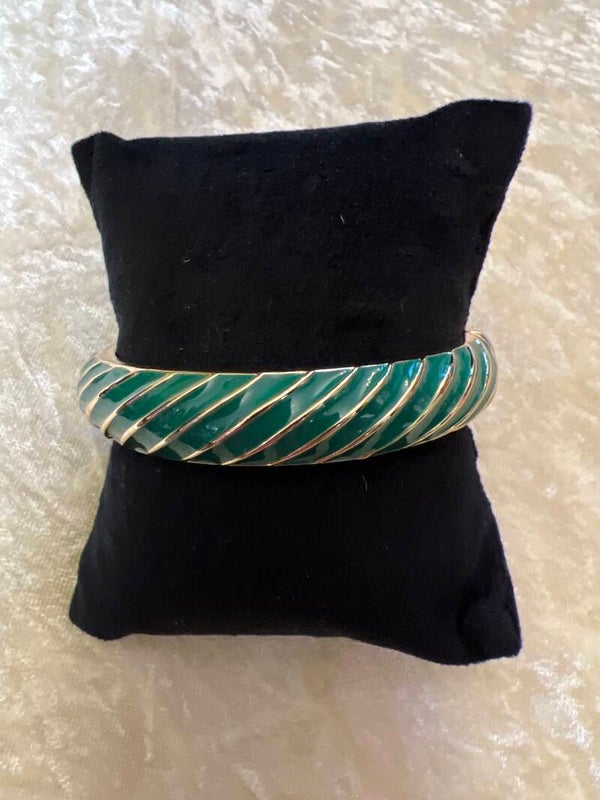 Groen armbandje