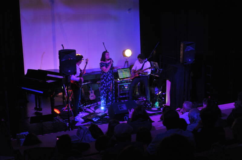 dsc_2326-standard.jpg
