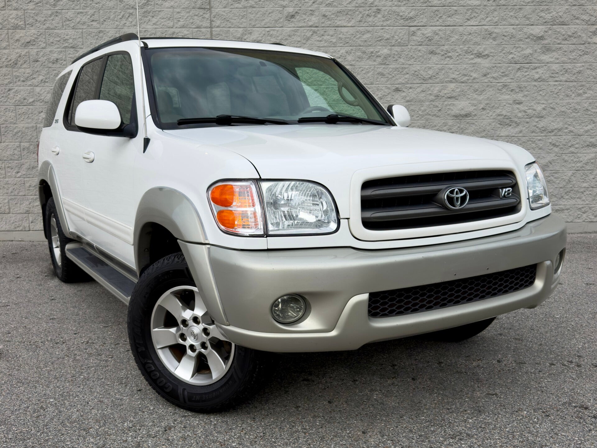 2004 Toyota Sequoia SR5 *RUST FREE TIME CAPSULE*