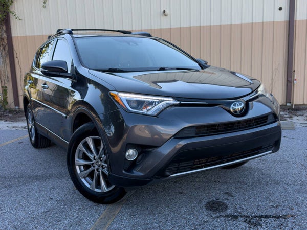 2018 Toyota RAV4 Limited AWD *HARD LOADED GAS SIPPER*