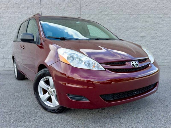 2010 Toyota Sienna LE