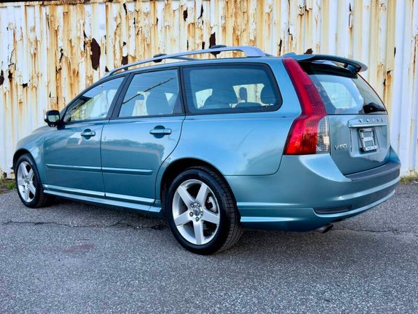 2010 Volvo V50 T5 R-Design *1-OWNER TURBO WAGON*