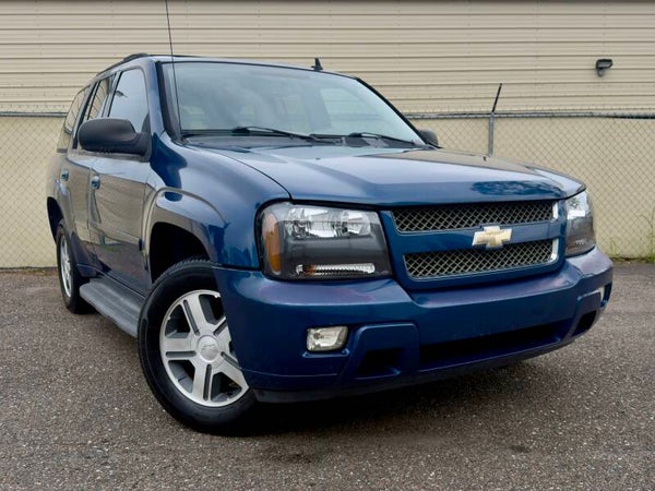 2003 Chevrolet Trailblazer LT **LOW MILE 5.3 VORTEC V8**