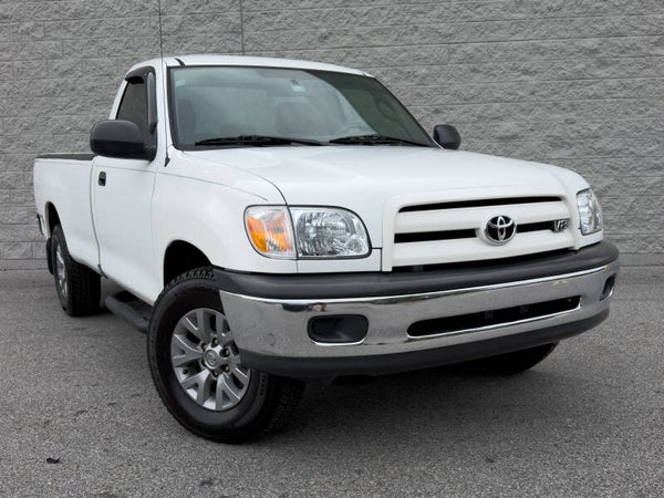 2005 Toyota Tundra Regular Cab *LOW MILE V8 LEGEND*