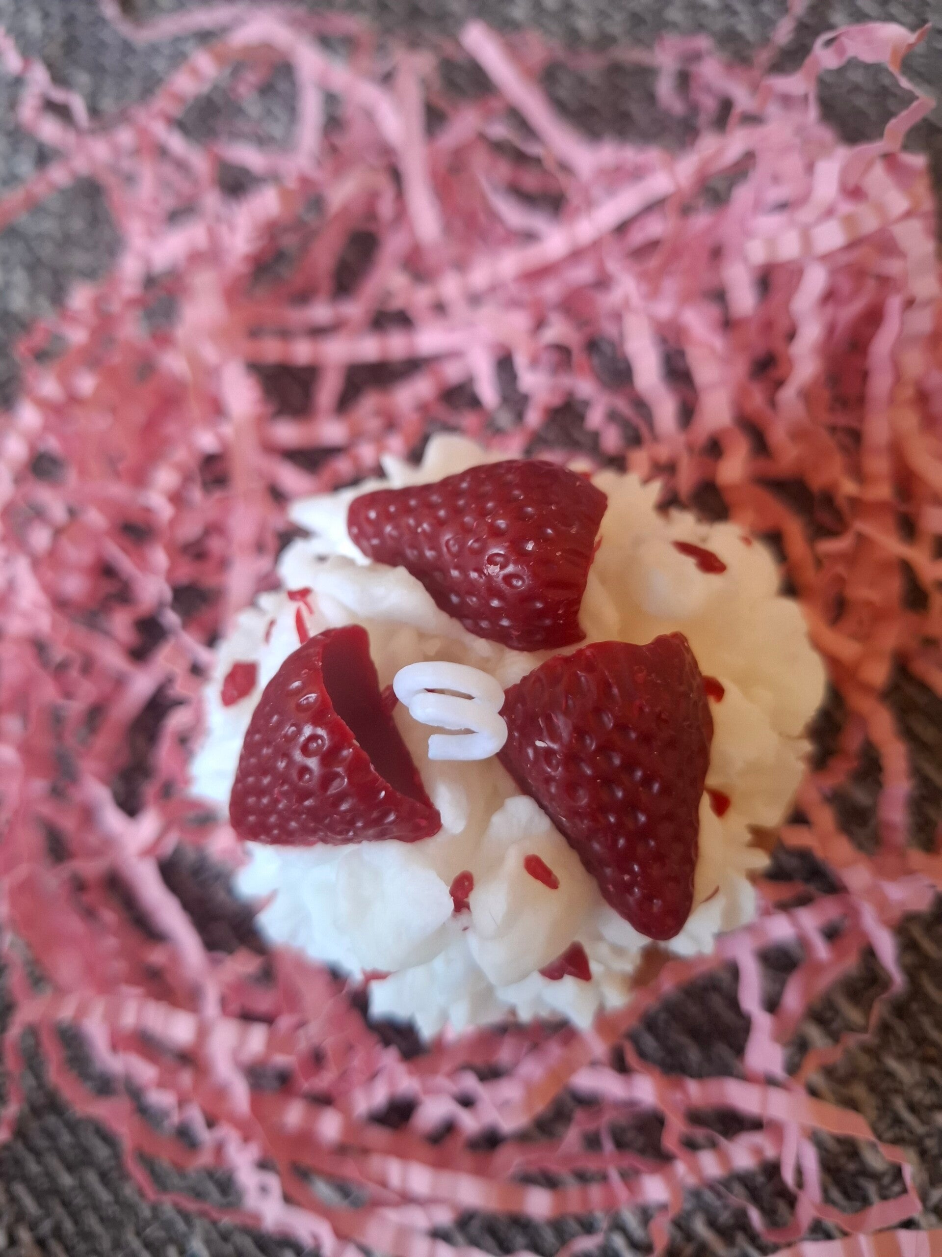 erdbeer cupcake- candle