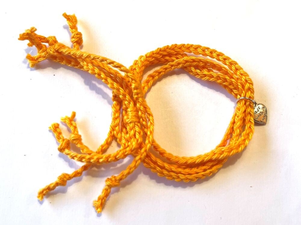 Abricot armbandjes
