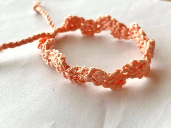 Zalm armbandje Wave