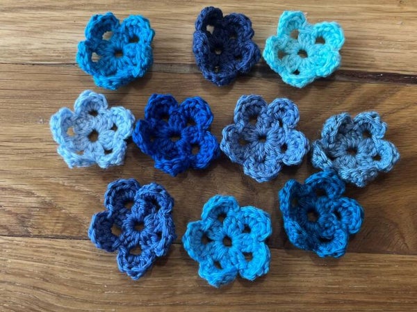 Setje 10 bloemetjes Blauw